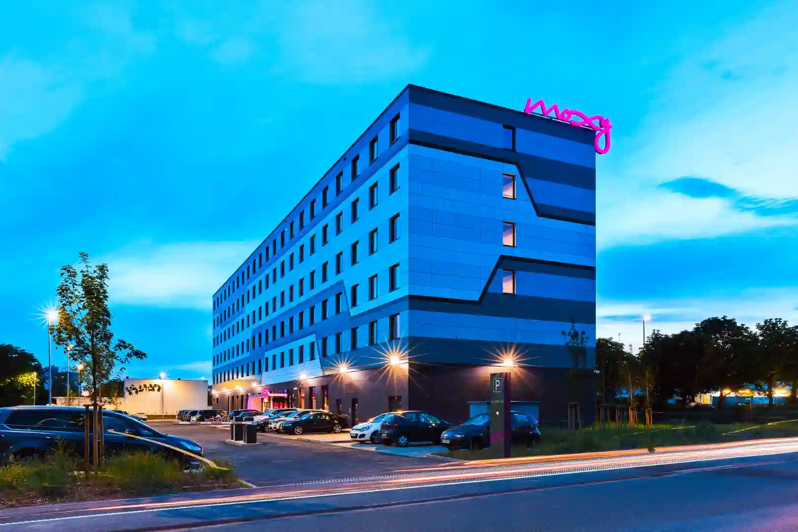 Parken Flughafen Frankfurt Hotel Kelsterbach www.odysseyhotelgroup.com